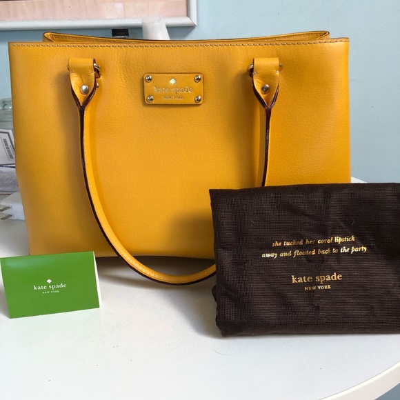 kate spade Handbags - kate spade tote